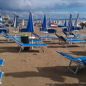 4 Steps From The Sea Appartamento Durrës